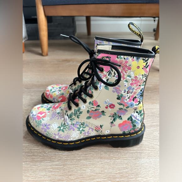 Dr. Martens Floral Mash Up Leather 1460's Size 6 NWT - Picture 4 of 10
